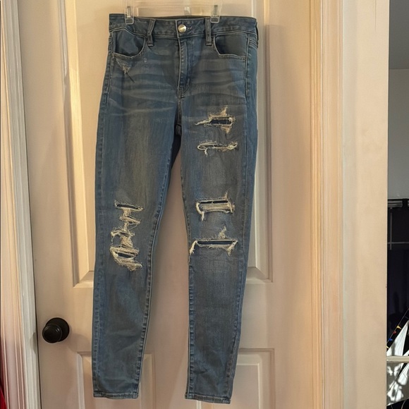 American Eagle Outfitters Denim - American Eagle 🥳HP🥳Outfitters Blue Skinny Distressed Jeans
